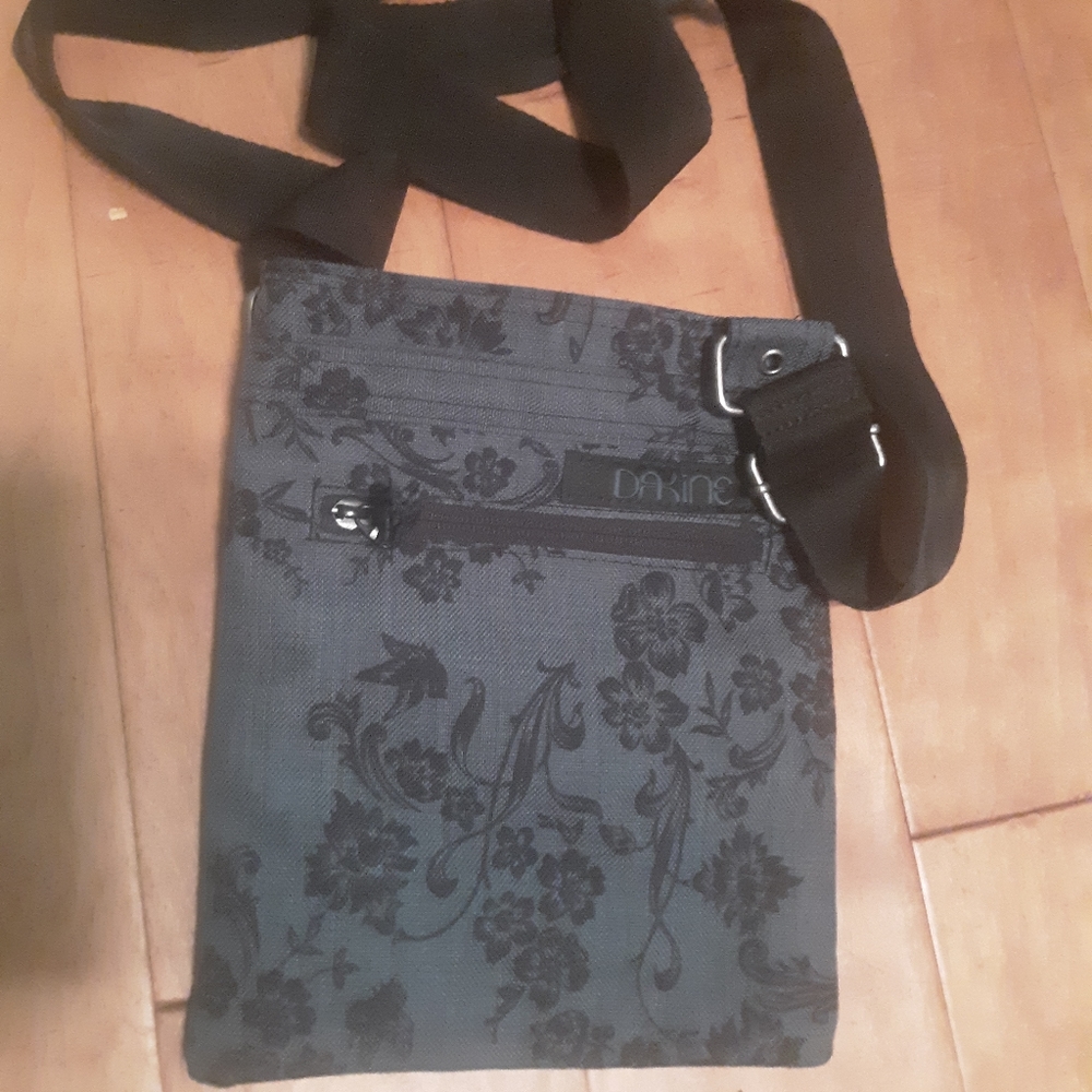 Dakine Jive Floral Crossbody bag